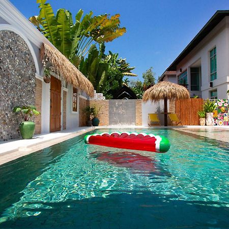 Nagawari Art Maldives Pattaya Villa Nacsomtien Kültér fotó