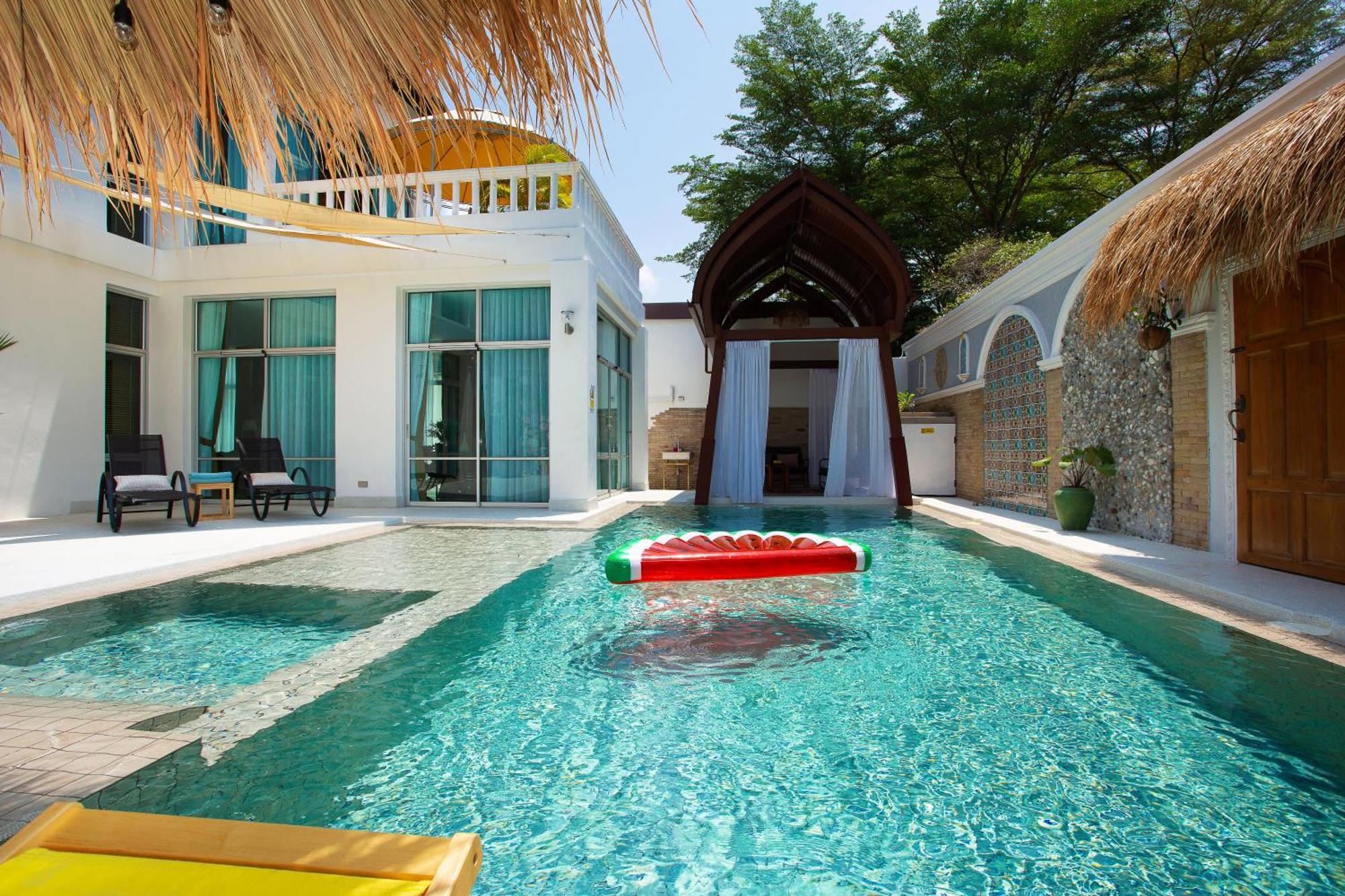 Nagawari Art Maldives Pattaya Villa Nacsomtien Kültér fotó
