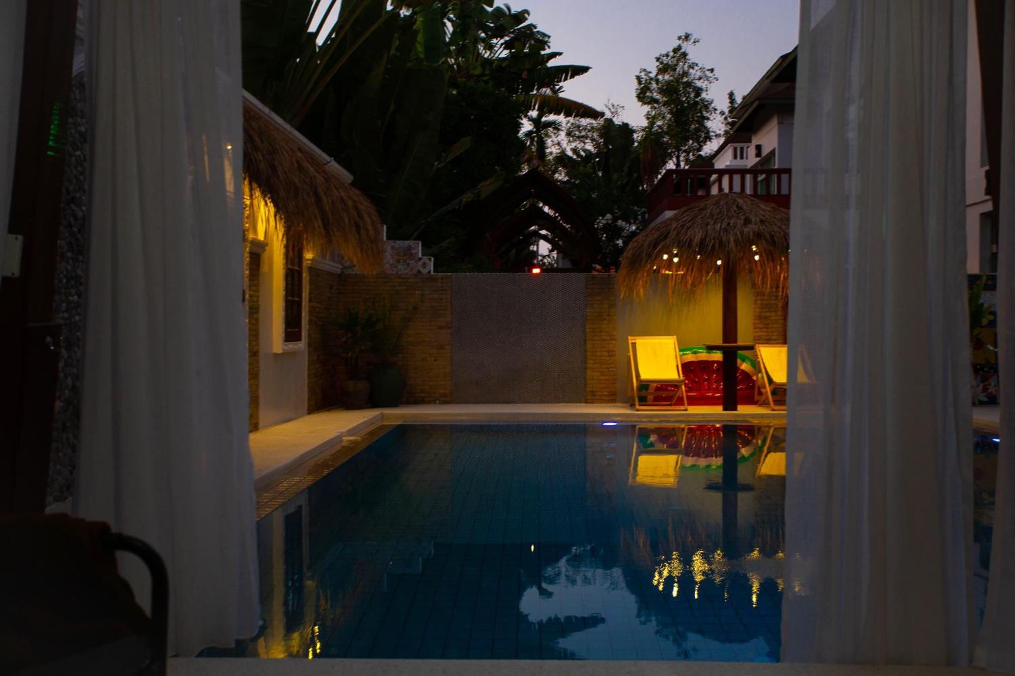 Nagawari Art Maldives Pattaya Villa Nacsomtien Kültér fotó