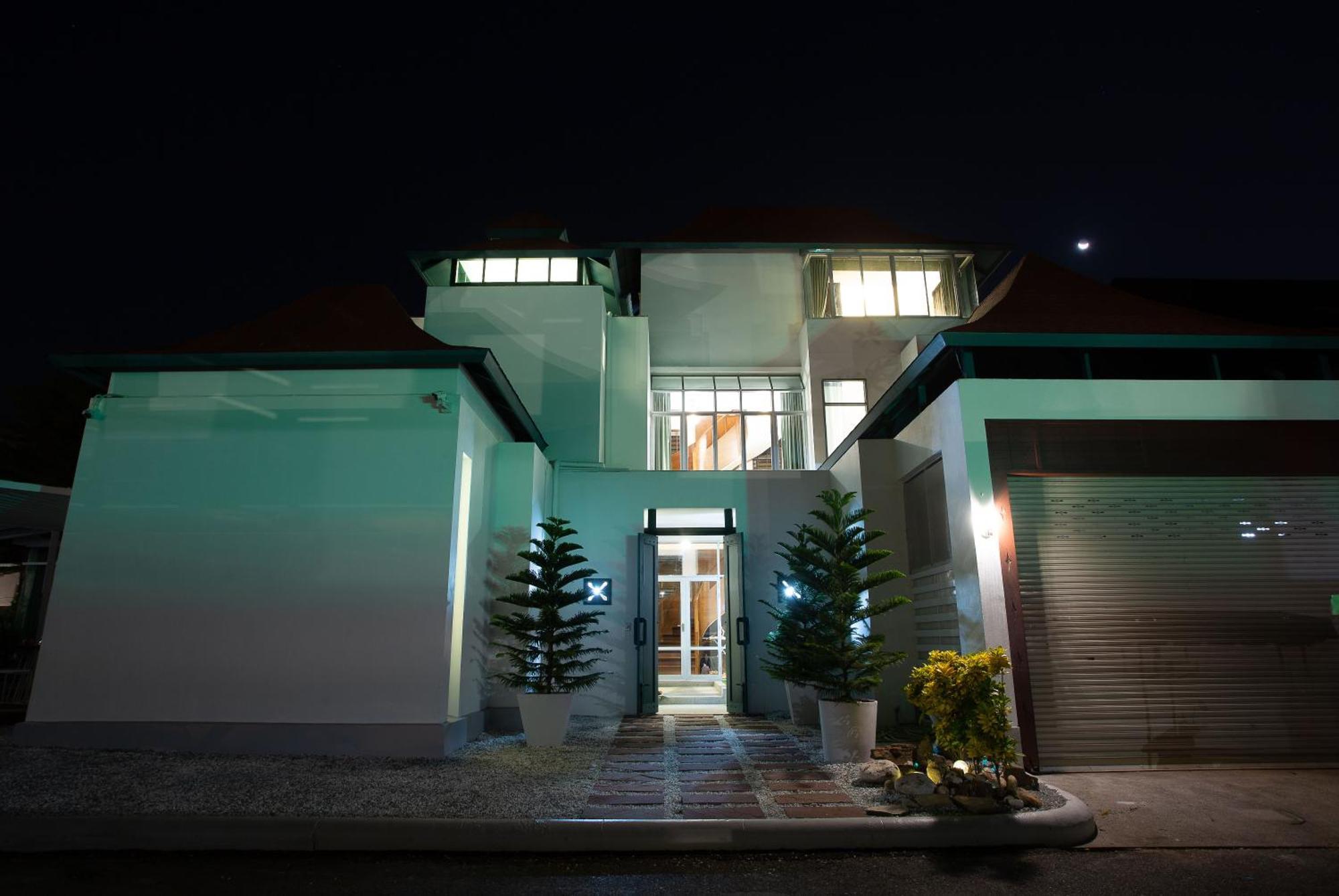 Nagawari Art Maldives Pattaya Villa Nacsomtien Kültér fotó
