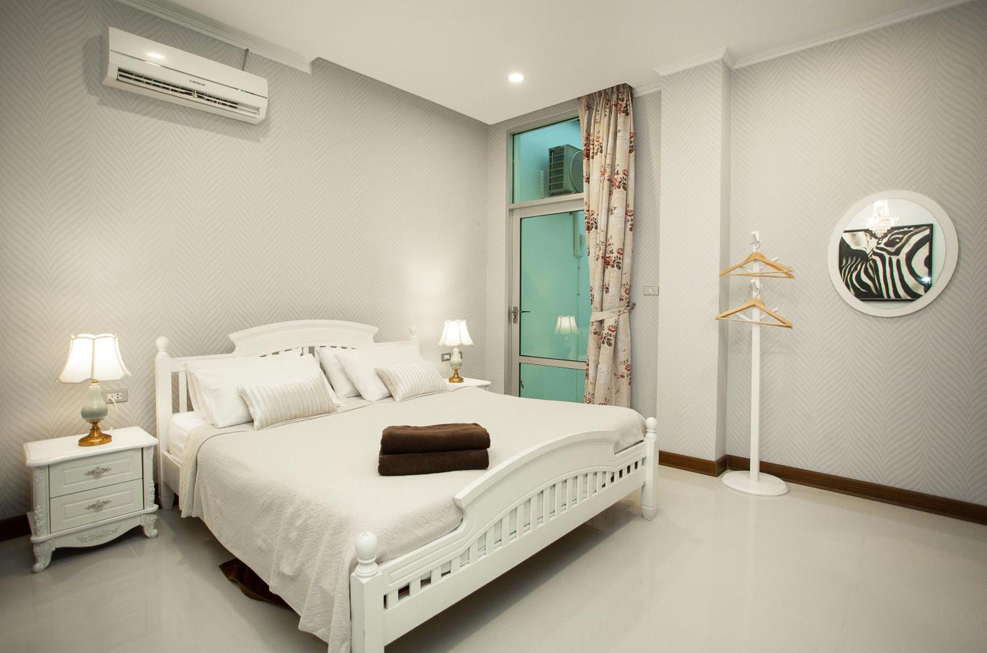 Nagawari Art Maldives Pattaya Villa Nacsomtien Kültér fotó